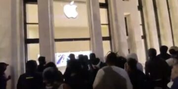 أمريكا .. القبض على 20 شخصا حاولوا سرقة متاجر في ولاية فيلادلفيا