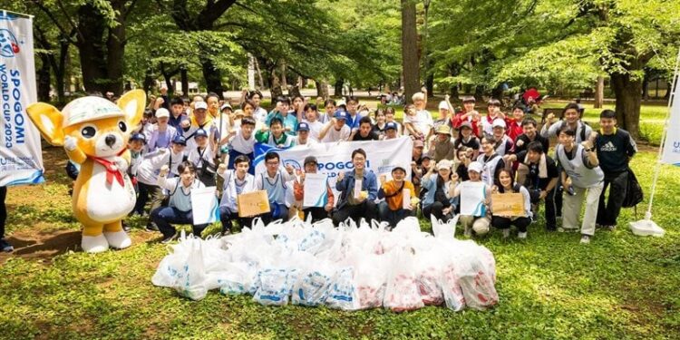 اليابان .. اقامة أول “كــأس عالم” لــجمع القمامة وأعقاب السجائر