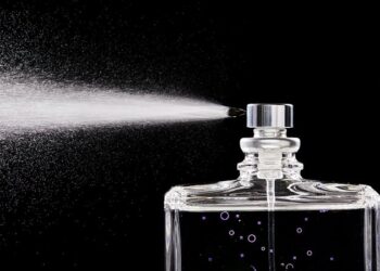 فريق بحثي ينجح في إعادة تركيب عطر فريد استخدمه الفراعنة في التحنيط “رائحة الخلود”
