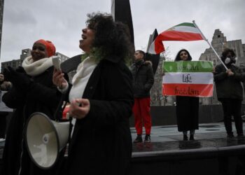 علاقة طهران بواشنطن بعد مهسا أميني “أكثر إرباكا”