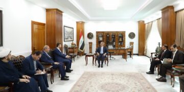 زيدان يستقبل الوفد القضائي الإيراني