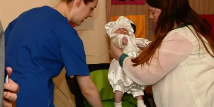 صورة عمرها 10 سنوات تفضــــح “سفاحة الأطفال”