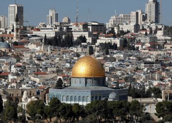 ما الدوافع وراء فتح بابوا غينيا الجديدة سفارة في القدس
