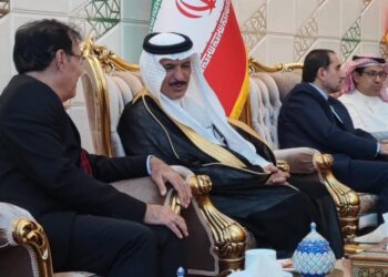 سفير السعودية لدى طهران: نؤكد على أهمية تعزيز العلاقات مع إيران