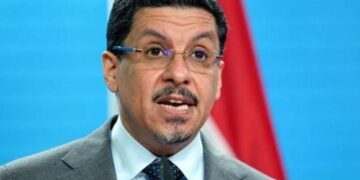 وزير خارجية اليمن يلتقي بنظيره السوري بالقاهرة في أول لقاء من نوعه منذ 2011