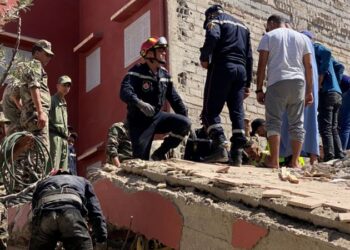 أكثر من 2000 قتيل في زلزال المغرب وفرق الإنقاذ تسابق الزمن للعثور على ناجين