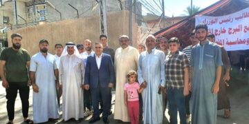 بعد الاعتصام.. خطوات لإزالة برج اتصالات “تسبب بحالات سرطان” في العراق