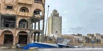 ليبيا.. السيول تحاصر مدينة وأخرى تعلن “فقدان السيطرة”