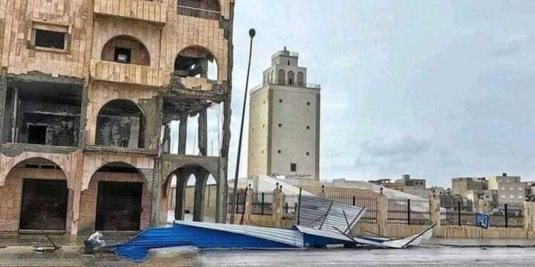 ليبيا.. السيول تحاصر مدينة وأخرى تعلن “فقدان السيطرة”