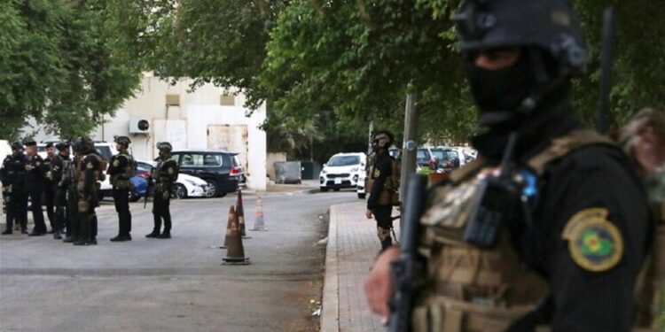 بغداد.. القبض على متهمين سرقا قاصة حديدية بداخلها 10 ملايين