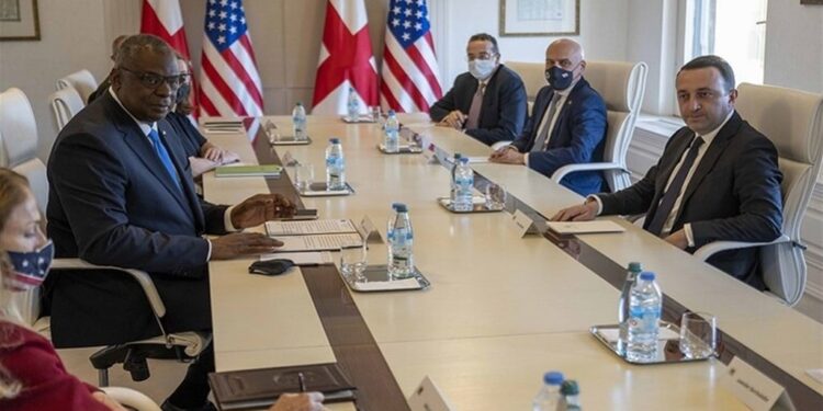 ما حقيقة إقامة قاعدة عسكرية أمريكية في جورجيا؟