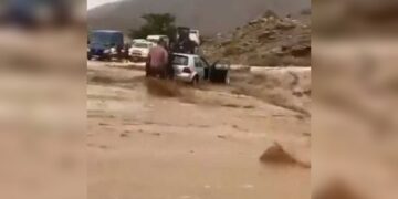 بعد أيام من الزلزال المدمر.. سيول جارفة تجتاح شرقي المغرب
