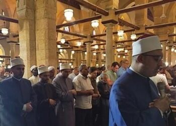 بالصور: صلوات جنازة وإضاءة شموع وتبرعات من أجل ضحايا زلزال المغرب وفيضانات ليبيا
