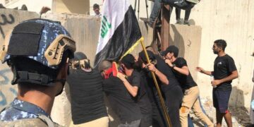 هل هاجم الصدريين منزل إياد علاوي بعد تصريحاته عن قصف الإمام علي (ع)؟