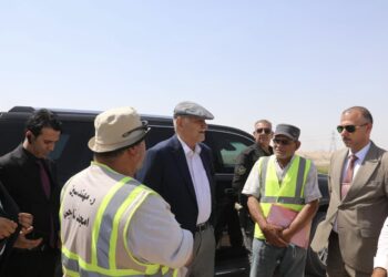 وزير الموارد يوجه بنقل المياه بمشروع البصرة بالأنابيب لتقليل الضائعات