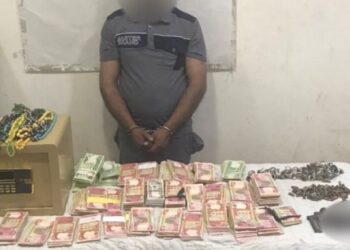 اعتقال متهم سرق 100 مليون دينار من داخل منزل في البصرة