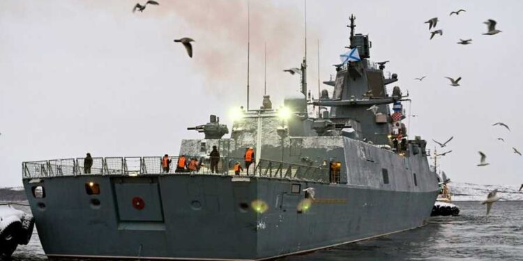 بعد أداء مهمة الـ261 يوما.. “فرقاطة الرعب” تعود إلى روسيا