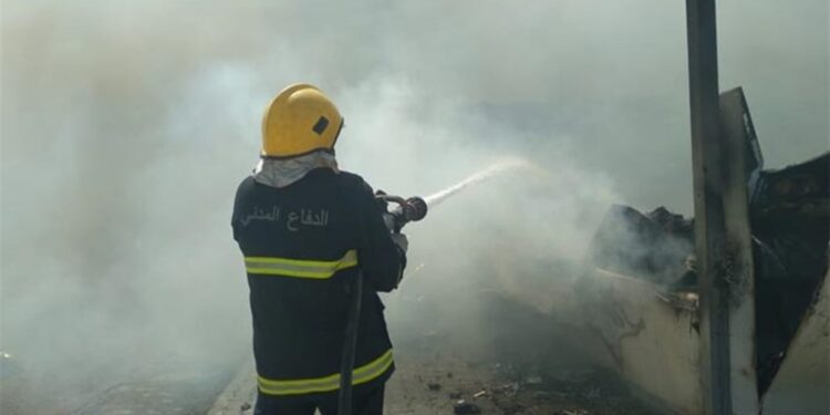 اندلاع حريق في معمل شرقي بغداد