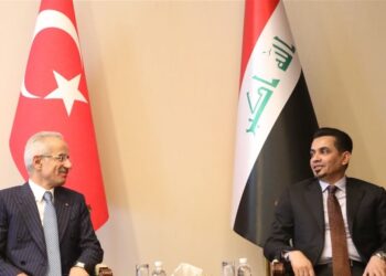 العراق وتركيا يبحثان القضايا الفنية والقانونية والمالية الخاصة بطريق التنمية