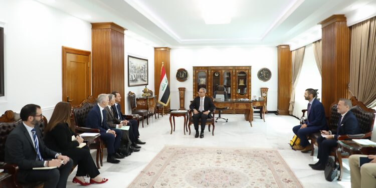 رئيس مجلس القضاء الأعلى يستقبل وفد قضائي فرنسي