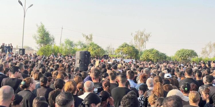 صور وفيديو مراسم التشييــع الرسمي لضحايا حريق حفل الزفاف في الحمدانية