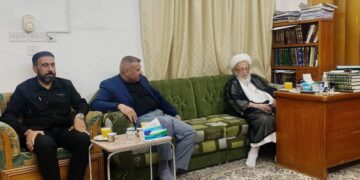 وزير الداخلية يزور المرجع الديني محمد إسحاق الفياض