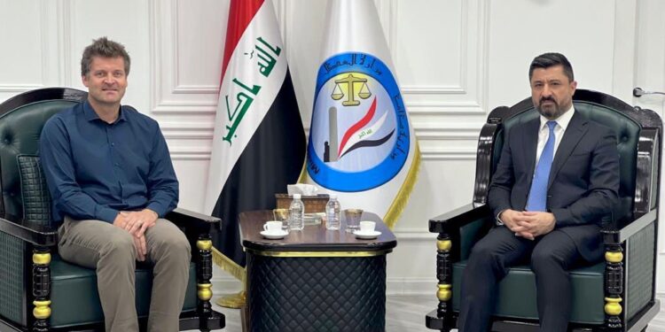 وزير العدل يستقبل وفدا من منظمة ارض البشر الايطالية (TDH)