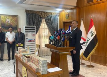 حيدر حنون .. نتابع اموالا مهربة الى تركيا بقيمة 6 ملايين $