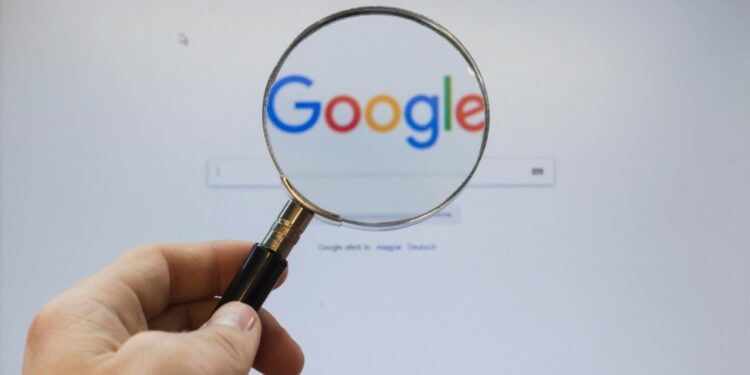 googol .. من مشروع بحثٍ دراسي إلى مؤسسة تتجاوز إيراداتها 256 مليار $