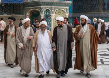 رجال دين بإيران ينوون الاستعـــانة بـ”الذكاء الاصطناعي” لمساعدتهم بأعمالهم