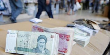 استبدال (200 مليار دينارعراقي) بالتومان الايراني في زيارة الاربعينية