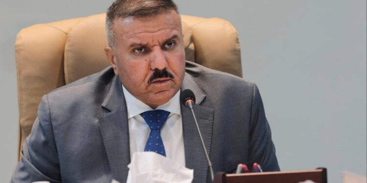 وزير الداخلية يعقد اجتماعاً لإعادة تنظيم انتشار القطعات في بغداد