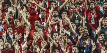الهتاف الجماعي من الجَذّب إلى الإدمـــــان
