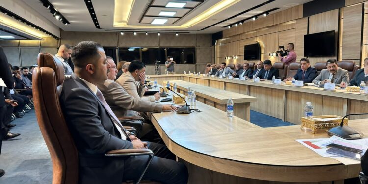 عقد اجتماع نيابي مع وزير التخطيط ومسؤولين محليين حــول “مشاريع المحافظات”