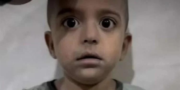 فنانة كويتية ترغب بتبني طفل فلسطيني