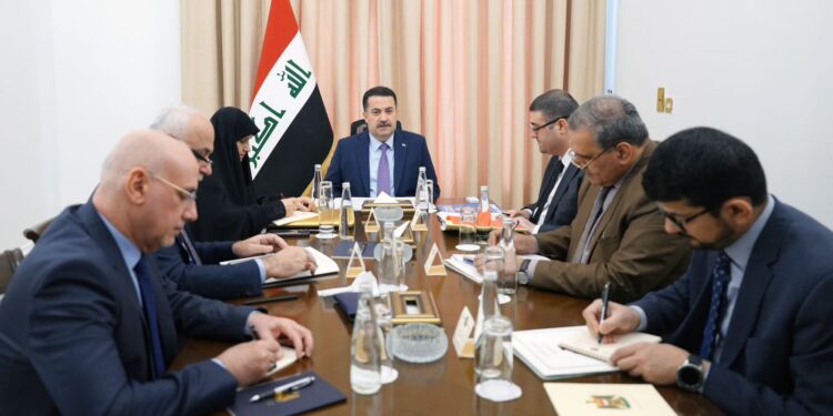 السوداني يرأس اجتماعاً خاصاً ضمّ (وزارة الاتصالات وهيأة الإعلام والاتصالات)