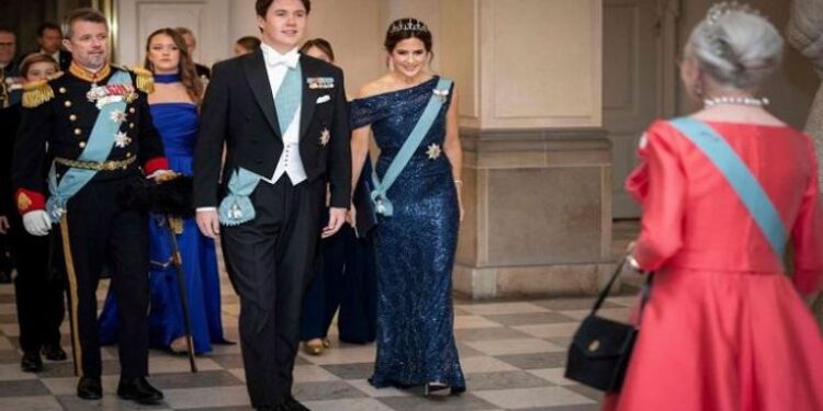 “سندريلا الدنمارك” تركت الحذاء لكن فشلت الخطة