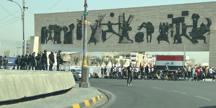 تظاهرات وسط بغداد لاحياء ذكرى تشرين