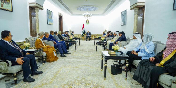 السوداني يلتقي وزراء العدل العرب