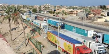 بدء دخول قوافـــل المساعدات الى غزة