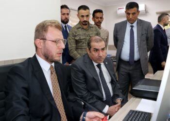 الاعلان عن اصدار اول جواز سفر الكتروني عراقي في تركيا