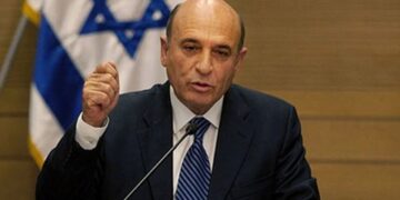 وزير الجيش الإسرائيلي السابق حكومة نتانياهو حكومته عار