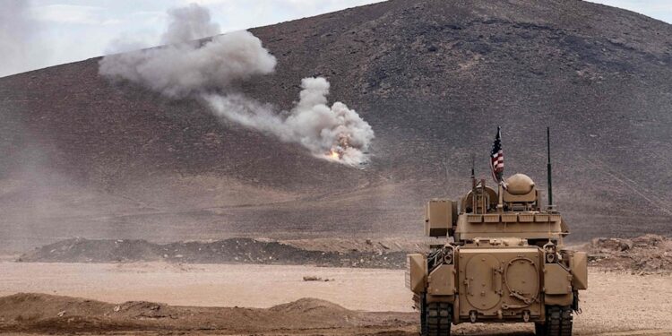 قصف يستهدف موقعين للحرس الثوري وشاحنات بالبوكمال