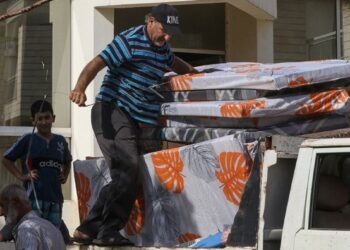 لبنان .. أكثر من 19 ألف نازح جراء التصعيد مع إسرائيل