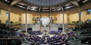 شولتس .. ما كان بإمكان حماس مهاجمة إسرائيل دون دعم إيران