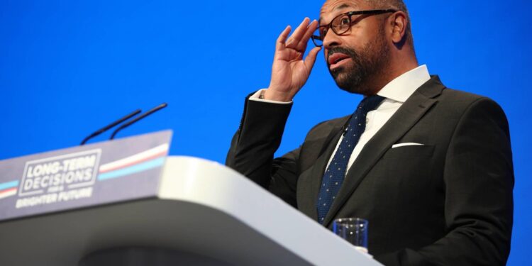 وزير الخارجية البريطاني يصل تل أبيب