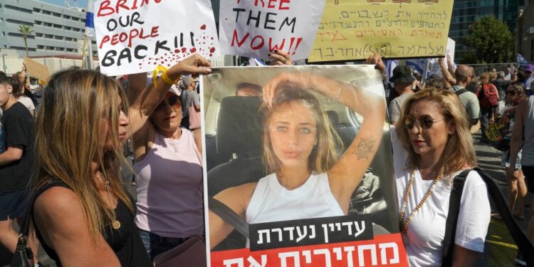 روسيا تأمل لقاء مسؤولين من “حماس” للبحث في إطلاق الرهائن