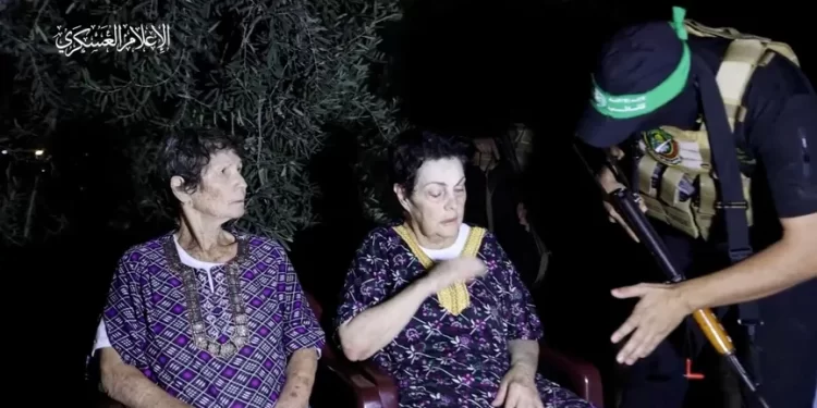 إسرائيل ترد على “إطلاق سراح محتجزتين” استجابة لوساطة مصرية قطرية