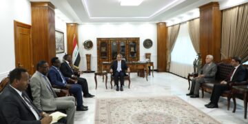 زيدان يستقبل وزير العدل الصومالي