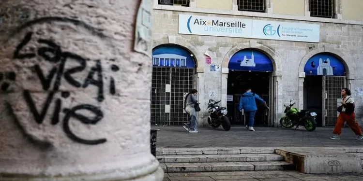 إغلاق كلية في مرسيليا بســـبب “تجارة المخدرات”